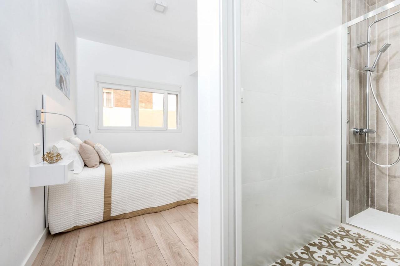 Pinzon Apartment In Malaga By Solaga Holiday Homes Esterno foto