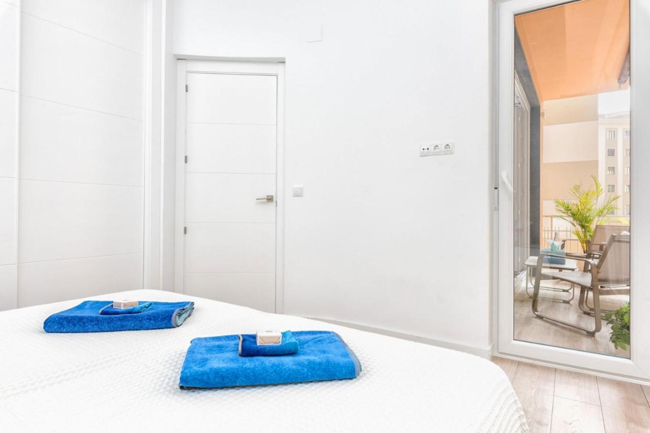 Pinzon Apartment In Malaga By Solaga Holiday Homes Esterno foto